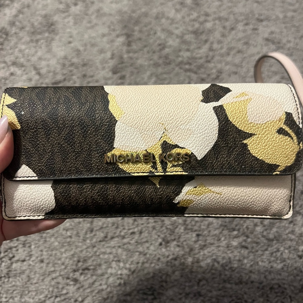 Michael Kors wallet